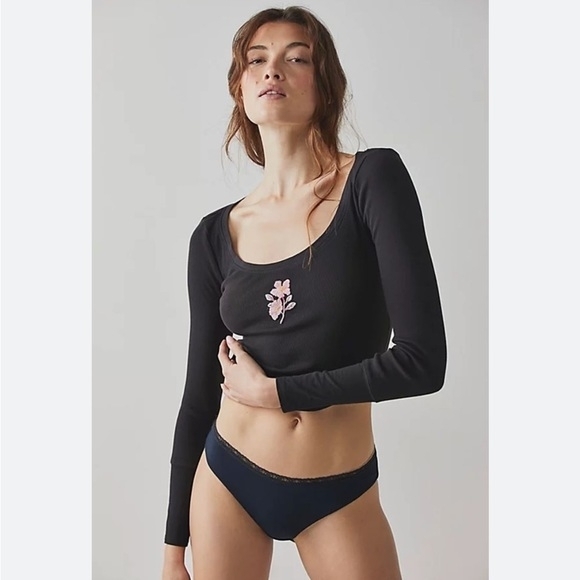 Free People Tops - Free People 'At The Park' Long Sleeve|Intimately By Free People| Black| Large